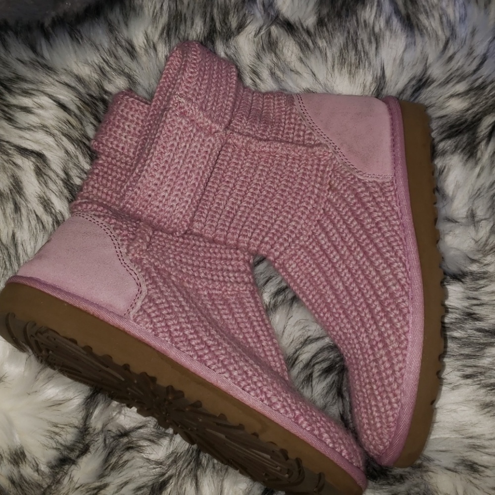 UGG BOOTS
